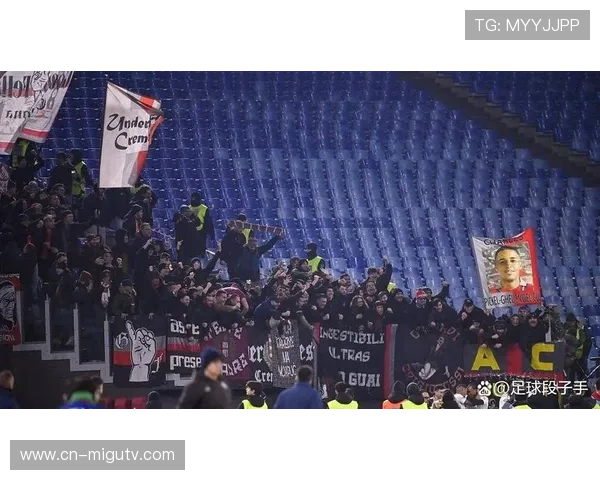 国际米兰欧冠门票供不应求 球迷热情高涨购票一票难求 国际米兰欧冠门票供不应求 球迷热情高涨购票一票难求